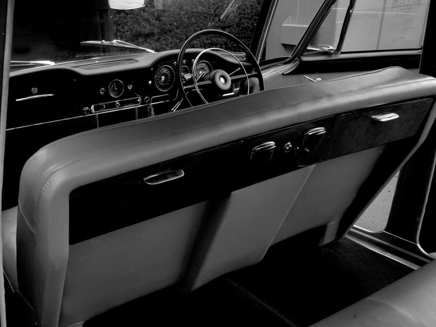 Интерьер Humber Super Snipe Saloon (Series lll) 1960 года  (фото 3 из 3)
